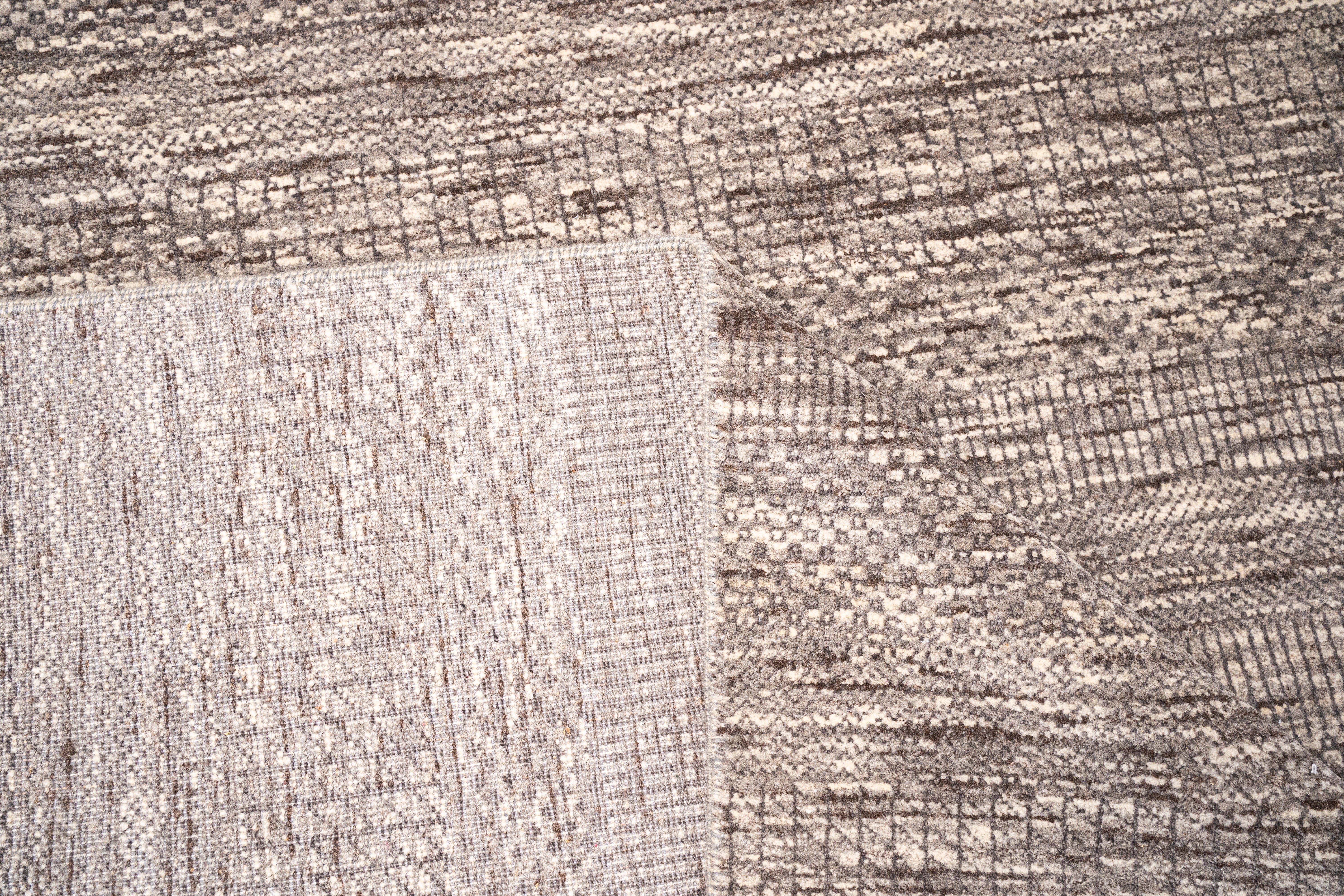 Handknotted Carpet, DIA - 1223 MCN, Natural & Brown